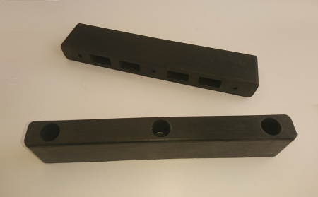 Отбойник резиновый 310х35х60мм с 3-мя отверстиями-